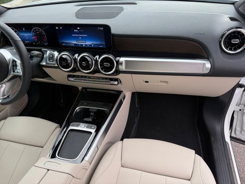Certified 2026 Mercedes-Benz GLB 250 4MATIC image 20