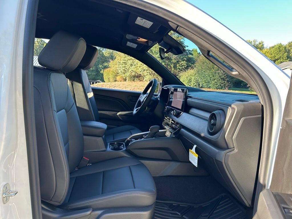 New 2026 Chevrolet Colorado Trail Boss AWD/4WD image 48