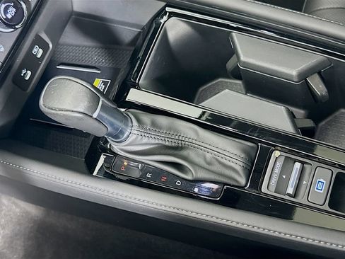 Used 2023 Honda Accord Touring image 16