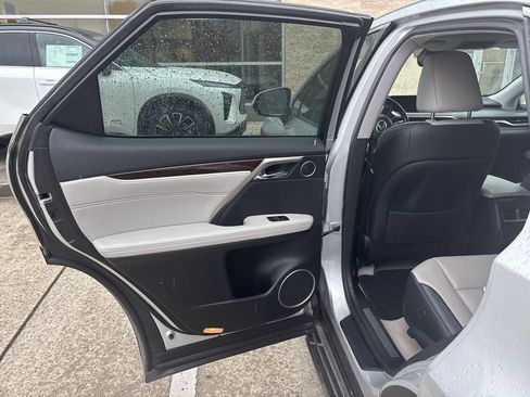 Used 2017 Lexus RX 350 FWD w/ Premium Package image 18