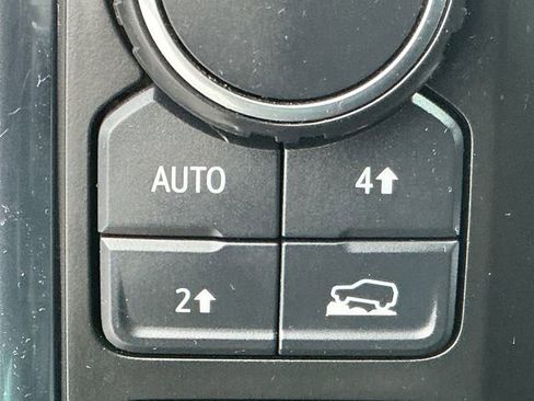 Used 2020 Chevrolet Silverado 1500 RST w/ All-Star Edition image 38