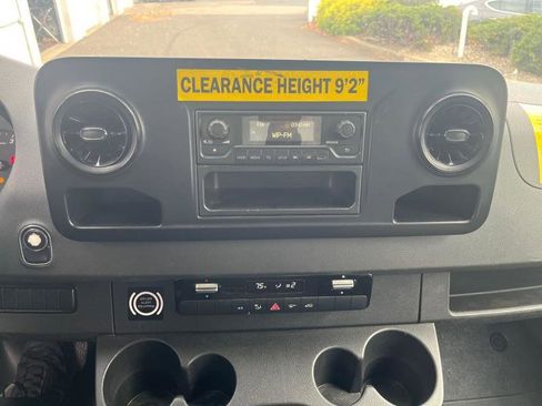 Used 2019 Mercedes-Benz Sprinter 144 image 14