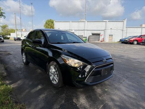 Used 2018 Toyota Yaris iA FWD image 8