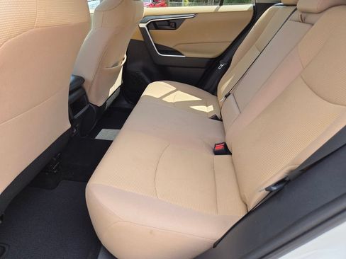 Used 2021 Toyota RAV4 LE FWD image 22