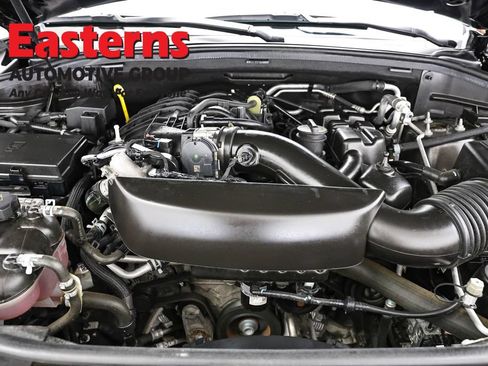 Used 2024 Dodge Durango GT RWD image 7
