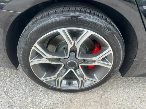 Used 2018 Kia Stinger GT AWD/4WD image 32