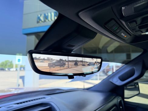 Used 2019 Chevrolet Silverado 1500 High Country w/ Technology Package AWD/4WD image 19