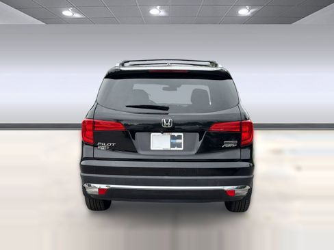 Used 2017 Honda Pilot Touring image 10