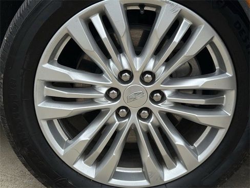 Used 2019 Cadillac XT5 Premium Luxury image 10