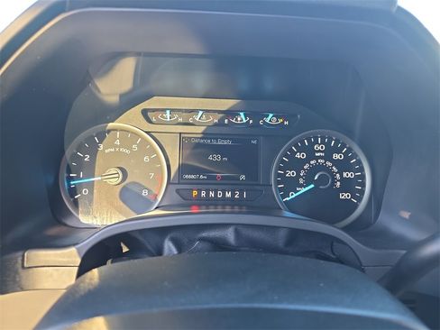 Used 2018 Ford F150 XLT w/ Equipment Group 302A Luxury image 19