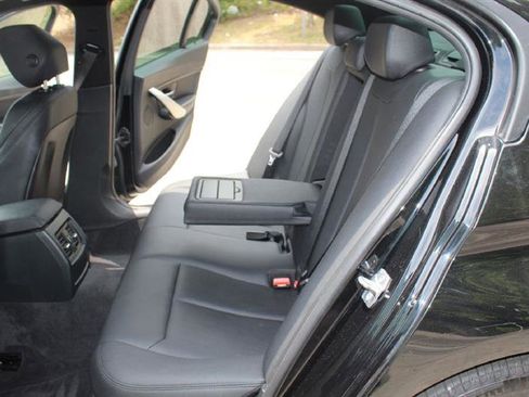 Used 2014 BMW 320i Sedan image 11