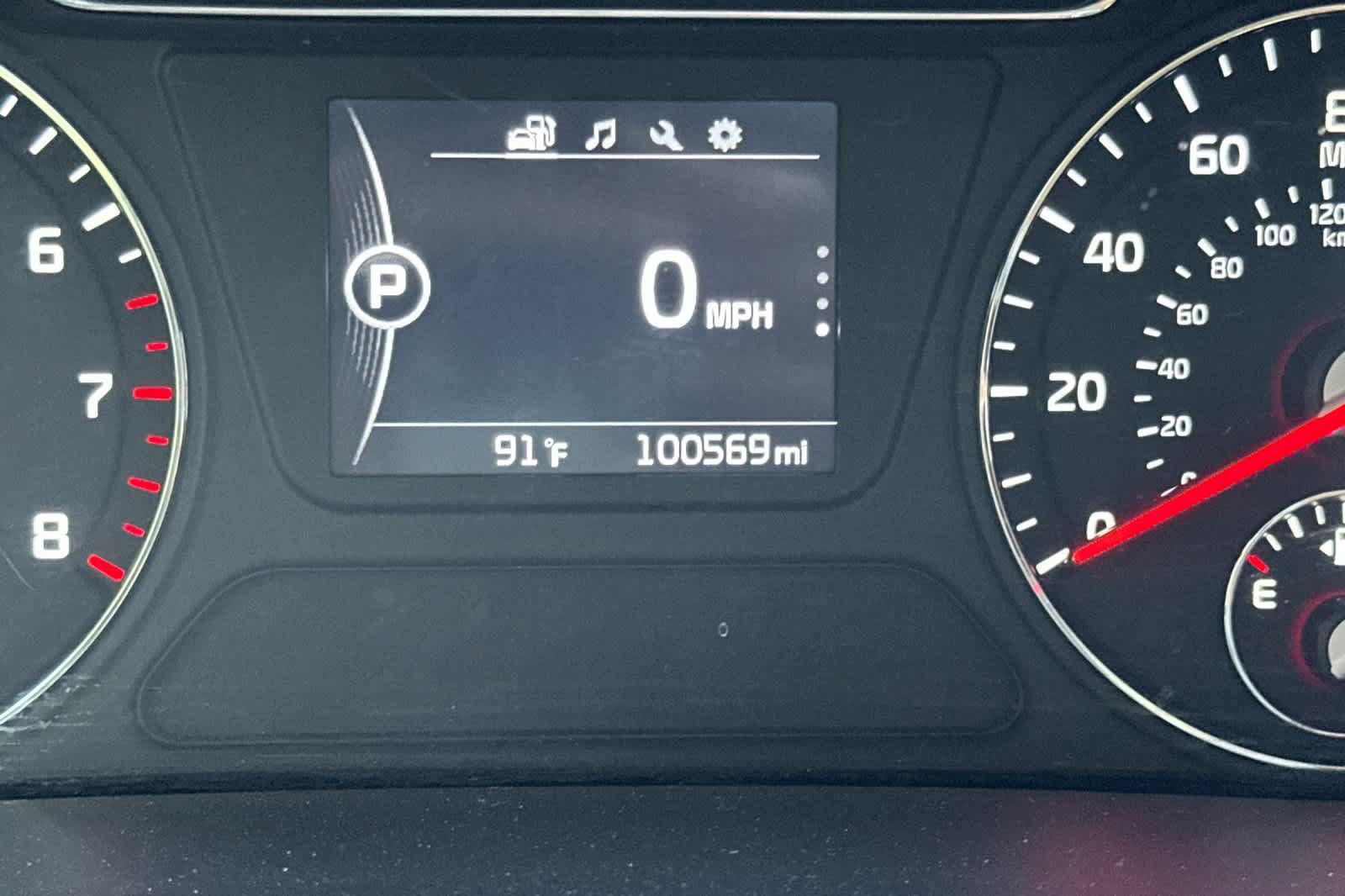 Used 2017 Kia Sorento FWD w/ LX Convenience Package image 27