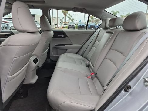 Used 2017 Honda Accord EX-L image 26