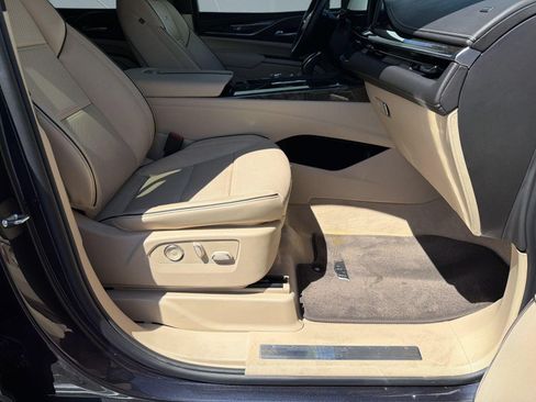 Certified 2024 Cadillac Escalade Premium Luxury AWD/4WD image 25