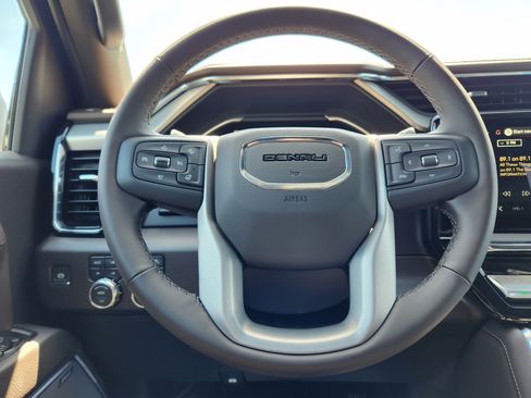 New 2026 GMC Sierra 1500 Denali w/ Denali Reserve Package AWD/4WD image 15