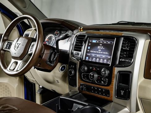 Used 2014 RAM 3500 Laramie AWD/4WD image 23