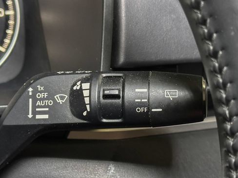 Used 2024 Mitsubishi Outlander SE AWD/4WD image 39