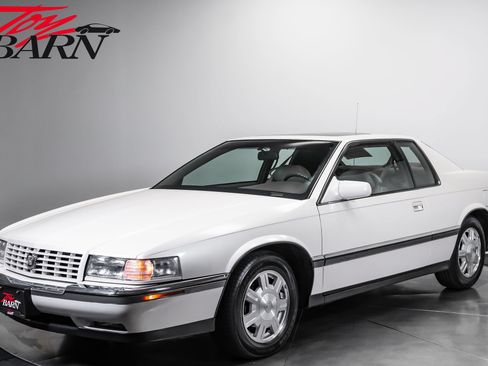 Used 1993 Cadillac Eldorado Touring FWD image 1