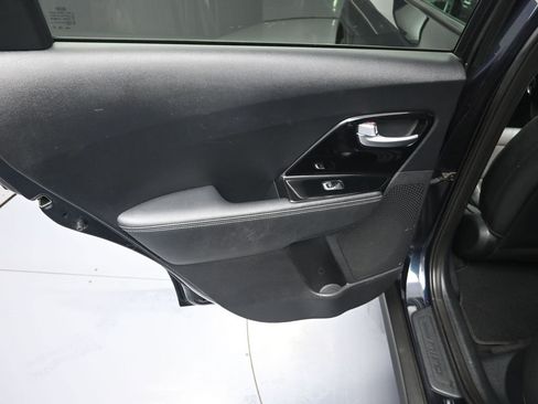 Certified 2019 Kia Niro EX w/ Cold Weather Package 2.0 image 27