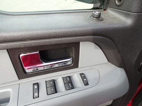 Used 2014 Ford F150 XLT w/ Equipment Group 302A Luxury image 18