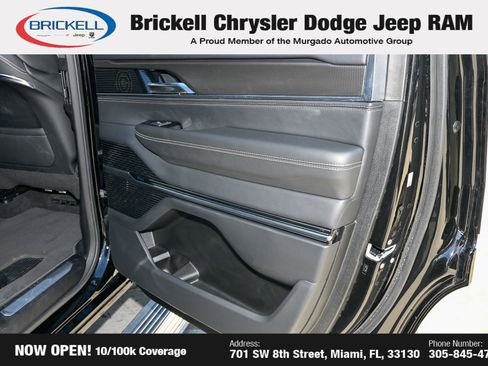 Used 2023 Jeep Grand Wagoneer Series II w/ Quick Order Packagew 28T image 12