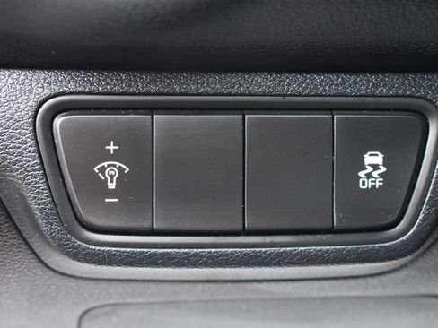 Certified 2024 Kia Forte LXS image 19