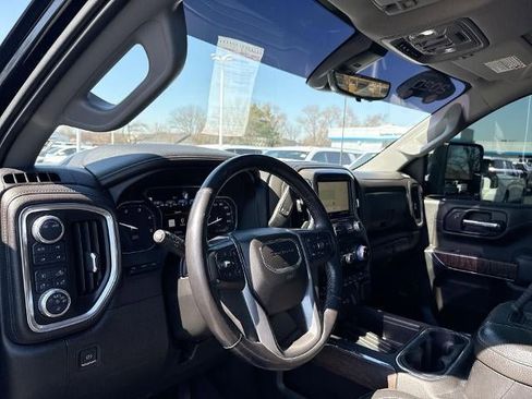 Used 2020 GMC Sierra 3500 Denali w/ Denali Ultimate Package image 10