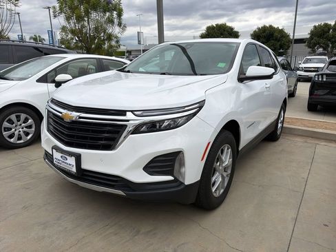 Used 2024 Chevrolet Equinox LT AWD/4WD image 3