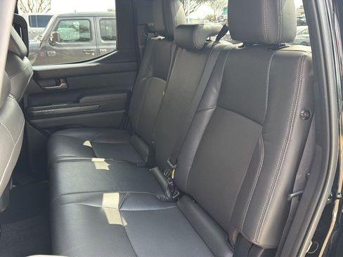 Used 2024 Toyota Tacoma TRD Sport image 11