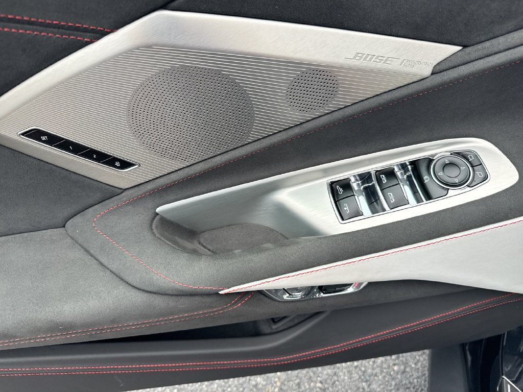 Used 2023 Chevrolet Corvette Stingray Premium Conv w/ Z51 Performance Package RWD image 21
