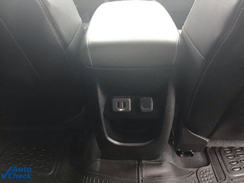 Used 2020 GMC Canyon Denali image 16