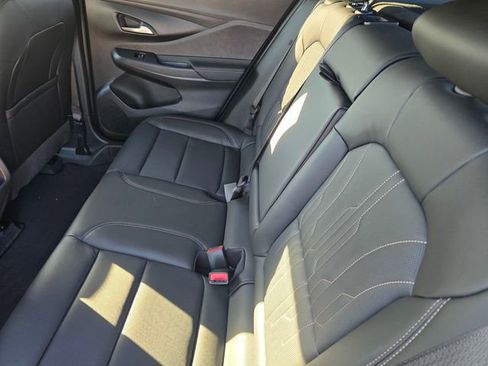 New 2026 Buick Envista Avenir image 9