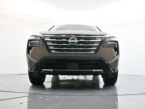 Used 2024 Nissan Rogue Platinum w/ Platinum Premium Package image 28