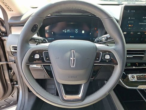 Used 2024 Lincoln Corsair AWD w/ Equipment Group 101A image 20