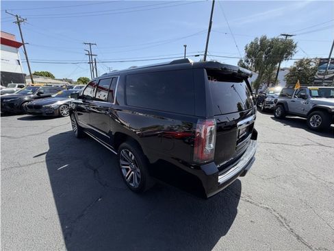 Used 2018 GMC Yukon XL Denali w/ Denali Ultimate Package image 4