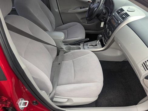 Used 2011 Toyota Corolla LE image 19