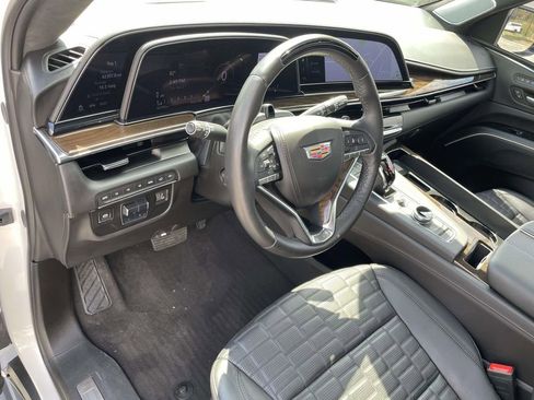 Certified 2024 Cadillac Escalade ESV Sport Platinum w/ LPO, ONYX Package AWD/4WD image 10