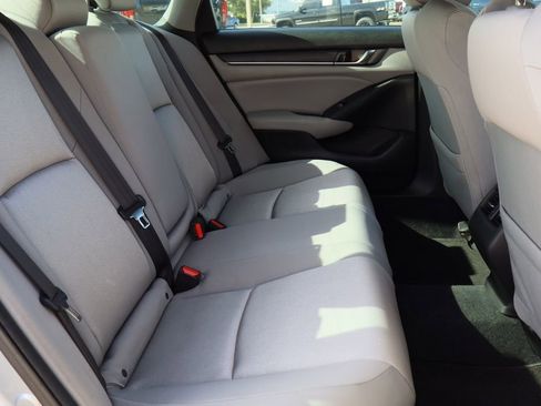Used 2019 Honda Accord EX image 26
