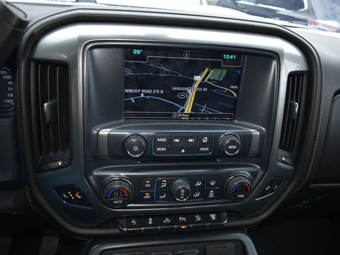 Used 2019 Chevrolet Silverado 3500 LTZ image 26