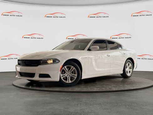 Used 2022 Dodge Charger SXT RWD image 1