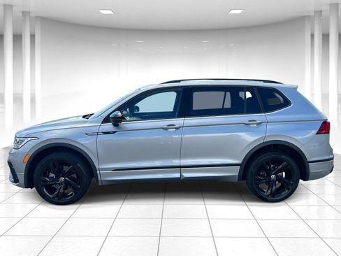 Certified 2023 Volkswagen Tiguan SE R-Line AWD/4WD image 6