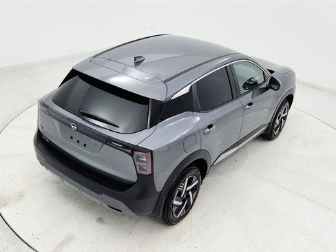 Used 2025 Nissan Kicks SV FWD image 36