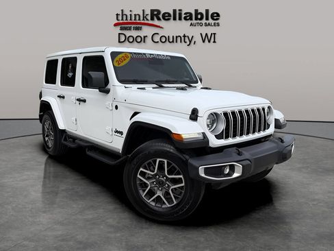 Used 2026 Jeep Wrangler Unlimited Sahara AWD/4WD image 7