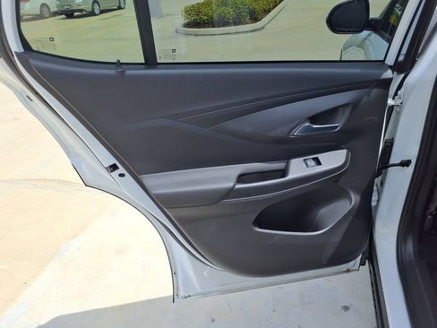 Used 2025 Buick Envista Preferred FWD image 16