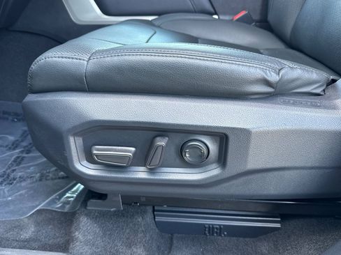 Used 2024 Toyota Tundra Limited AWD/4WD image 14