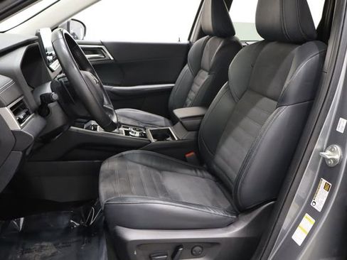 Used 2022 Mitsubishi Outlander SE AWD/4WD image 10