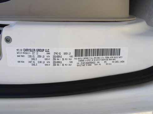 Used 2013 Chrysler Town & Country Touring FWD image 14