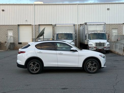 Used 2022 Alfa Romeo Stelvio Sprint image 15