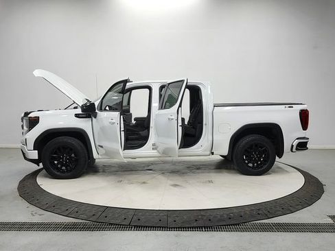 Used 2024 GMC Sierra 1500 Elevation w/ Preferred Package AWD/4WD image 12