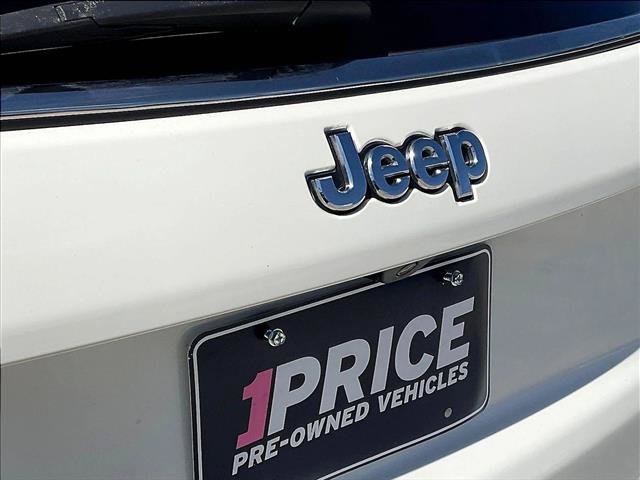 Used 2020 Jeep Compass Latitude FWD image 30